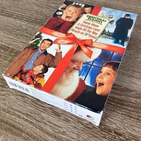 Christmas Classics 4 Disc DVD Collection Set Home Alone Holiday Movie Bundle - Picture 3 of 14